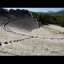 Das Theater von Epidauros mit rund 12000 Plätzen (4./2. Jh. v. Chr.)